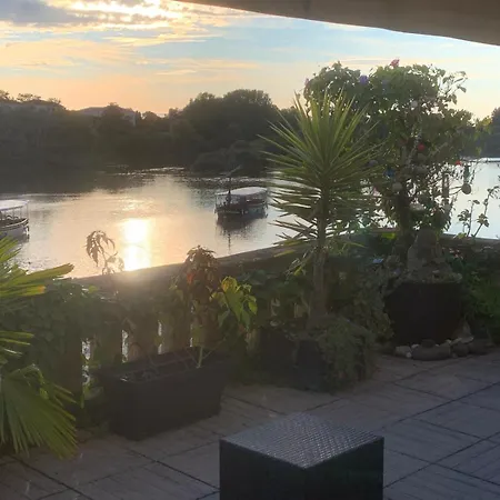 Les Flots Dores Bergerac